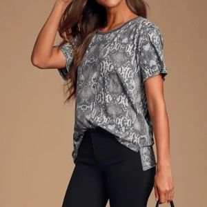 Free People Tourist Snake Skin Tee. Size S